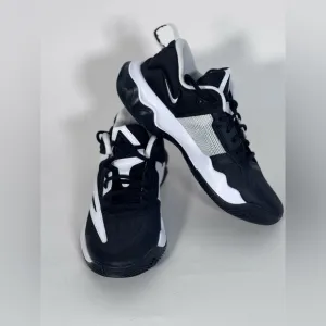 NWOB Nike Giannis Immortality 3