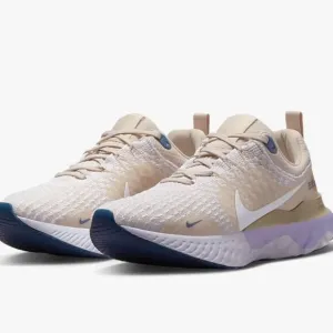 NWOT Nike Women's Road Running Shoes