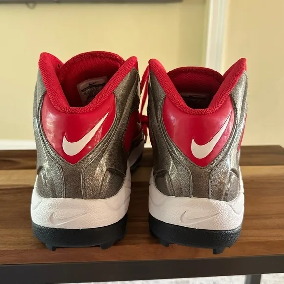 NWOT Nike Zoom Football Shoes. Style 534773 Size 12.5