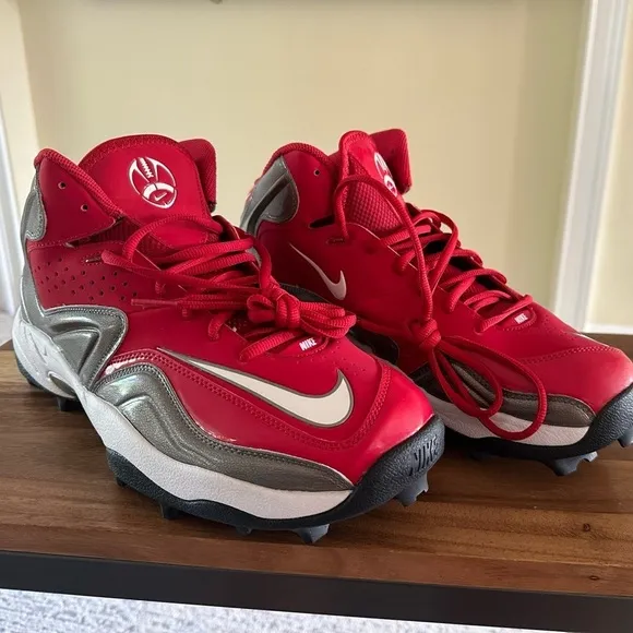NWOT Nike Zoom Football Shoes. Style 534773 Size 12.5
