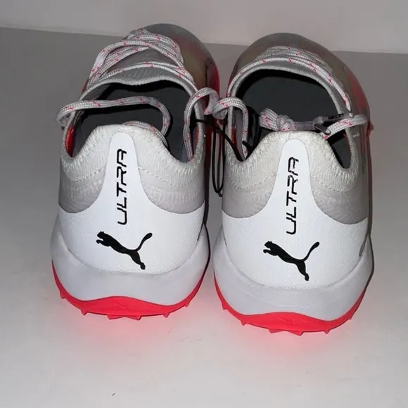 NWOT, Puma Ultra Soccer Shoes, Size 7