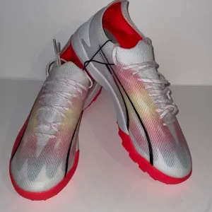 NWOT, Puma Ultra Soccer Shoes, Size 7