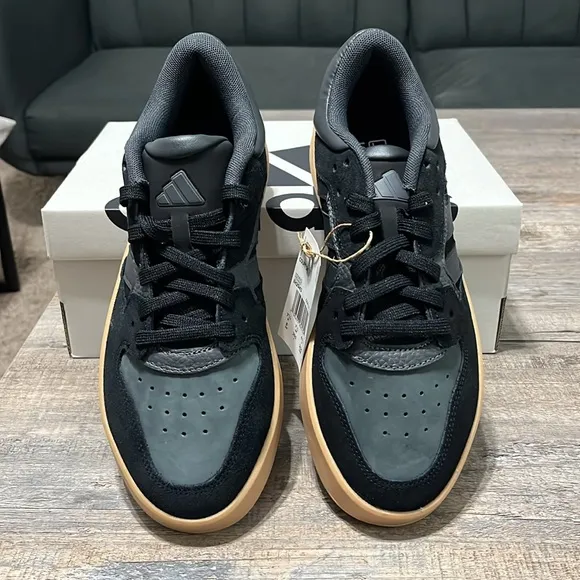 NWT Adidas Court 24 Men's Shoes - Black - IH2943