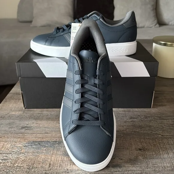 NWT Adidas Grand Court 2.0 Men's Shoes - IG9226