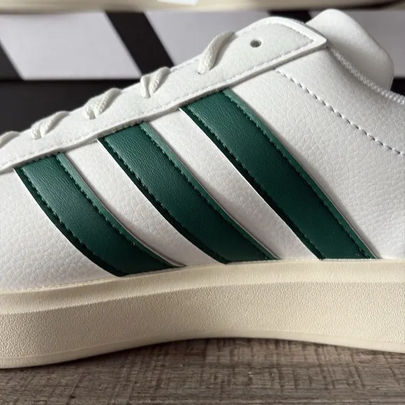 NWT Adidas Grand Court Men's Shoes - White &amp; Green - ID1171