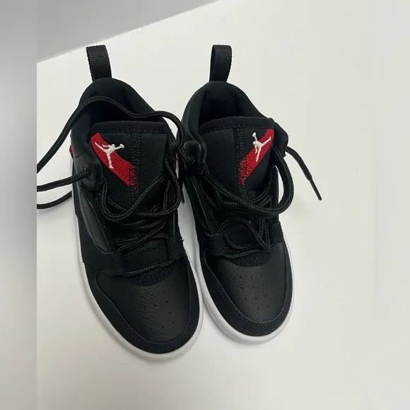 NWT 😎 Jordan Access PS Black Gym Red Shoes AV7943-001 Kids