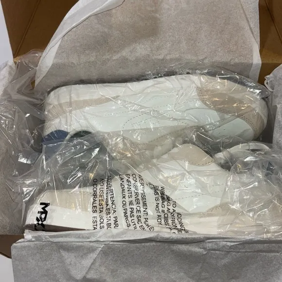 NWT Womens Dr. Scholls Dink It Pickleball Sneakers 6.5 MSRP $100 White