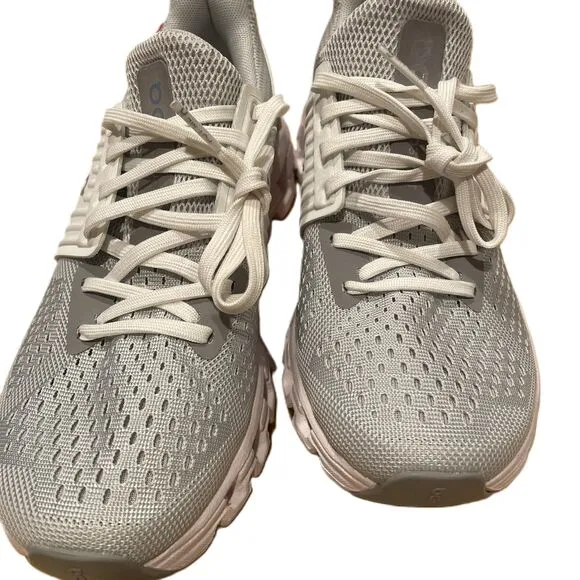 On Cloudswift gray White Lace Up Mesh CloudTec Running Sneakers US 6 EUC