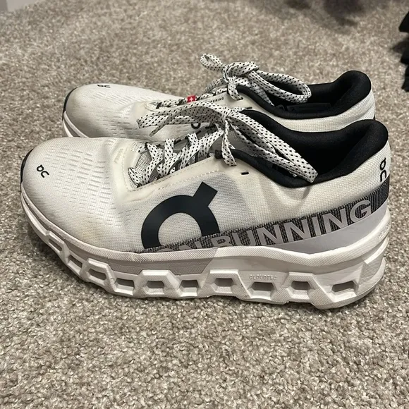 On running women’s CLOUDMASTER cloudtec All White running shoes sneakers Sz 7.5