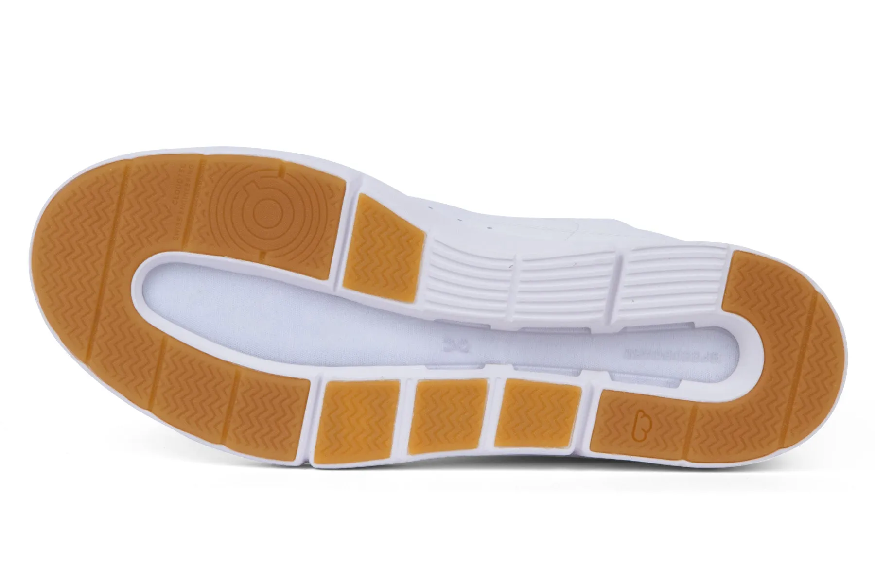 On The Roger Centre Court - White/Gum