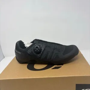 Pearl Izumi Cycling Shoes Men's 6.5 Black Attack Road BOA Faux Leather‎ 2/3 Bolt