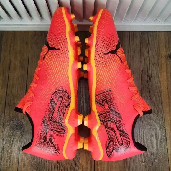 PUMA Future 7 Play FG/AG 107723-03 Mens Sz 9 Black Sunset Glow Soccer Cleats NEW