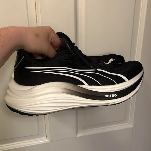 PUMA MagMax Nitro Running Shoes Sport NITROFOAM Black White  men’s Size 11.5