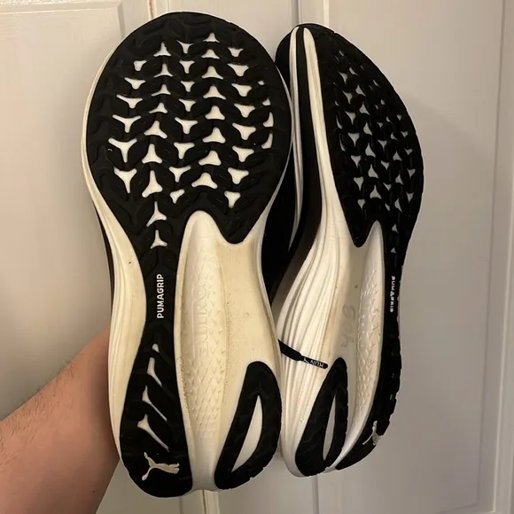 PUMA MagMax Nitro Running Shoes Sport NITROFOAM Black White  men’s Size 11.5