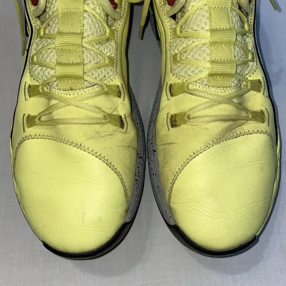 Puma Uproar Spectra Men’s Basketball Shoes Size 13 Yellow Leather Court Thunder
