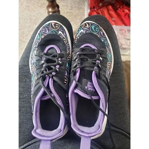 RARE/ HARD TO FINDNIKE AIR MAX AXIS PRINT SHOES/ HAVE A NIKE DAY!!