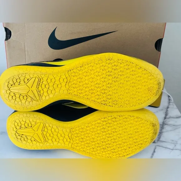 Rare Kobe A.D Oregon Basketball Shoes.