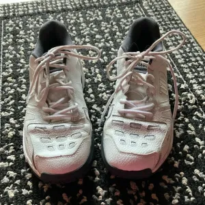 RUSH COMP LTR Unisex Tennis Shoes White &amp; Black Men Sz 10 1/2 Women Sz 12