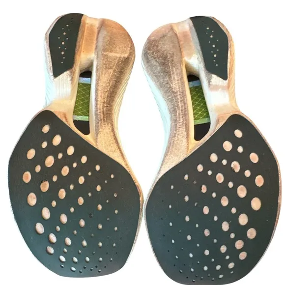 Saucony Endorphin Elite Racing  Running Shoes
