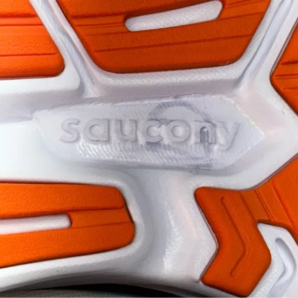 Saucony Ride 14 Black White with Pink Accent Running Shoes NWOT