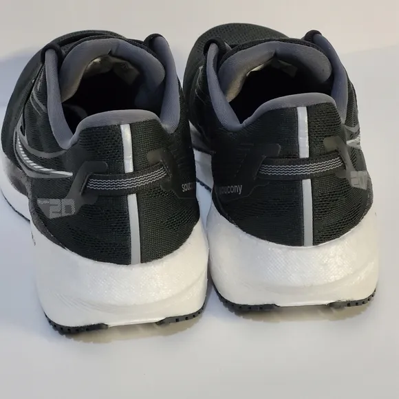 Saucony Triumph 20 Road Running Shoes Mens 12.5