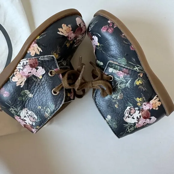 Size 6‎ WILDFLOWER BOUQUET Floral Oxford Chukka Mon Petit Shoes Boots Hard Soles