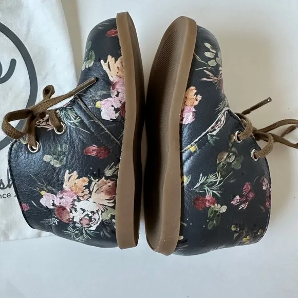 Size 6‎ WILDFLOWER BOUQUET Floral Oxford Chukka Mon Petit Shoes Boots Hard Soles