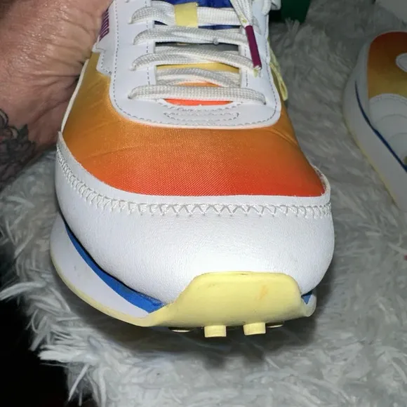 SIZE 7.5 PUMA FUTURE RIDER PRIDE 382634-01