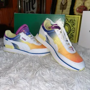 SIZE 7.5 PUMA FUTURE RIDER PRIDE 382634-01