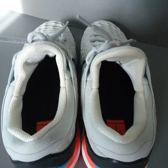 SIZE 9.5. NIKE 918199-046 Zoom Cage 3 hard court tennis sneakers shoes.