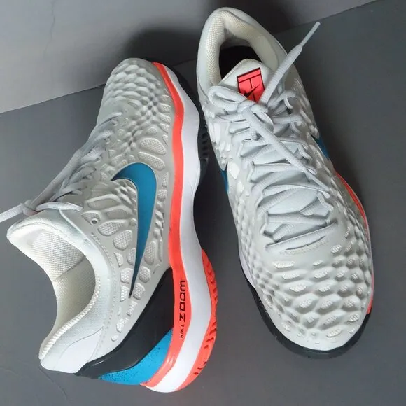 SIZE 9.5. NIKE 918199-046 Zoom Cage 3 hard court tennis sneakers shoes.