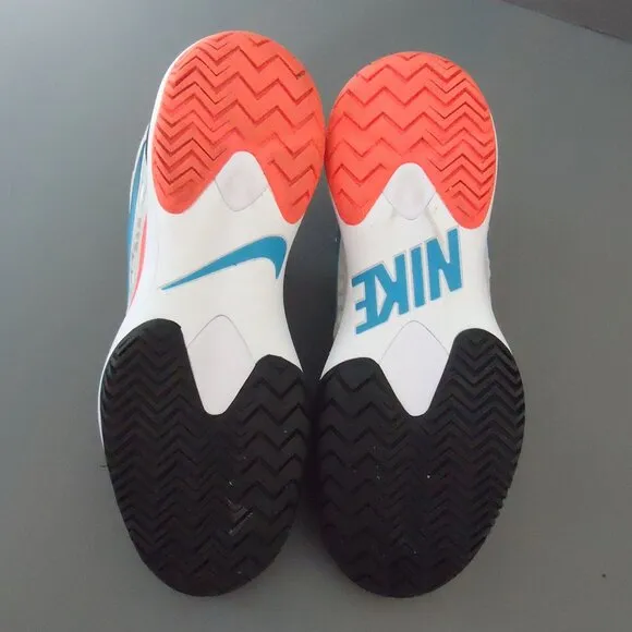 SIZE 9.5. NIKE 918199-046 Zoom Cage 3 hard court tennis sneakers shoes.