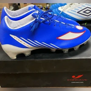 Soccer Shoes Umbra &amp; Puma