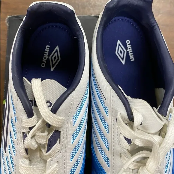 Soccer Shoes Umbra &amp; Puma