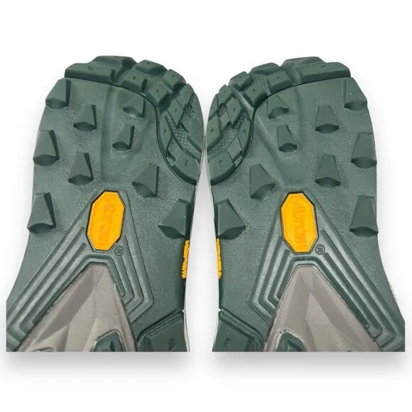TOPO Athletic MTN Racer 2 Womens Size 9 Trail Hiking Running Shoes Vibram