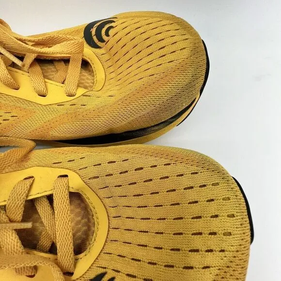 Topo Ultrafly 3 5mm Drop Yellow Road Running Shoes Size 10