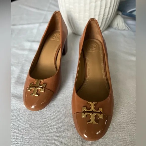 TORY BURCH RALEIGH CAP TOE PUMPNWOT never worn.