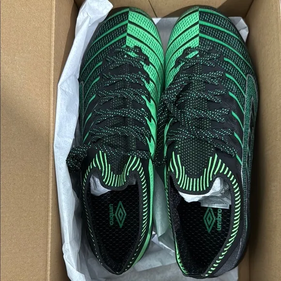 Umbro Black and Mint Athletic Shoes with Knit Upper