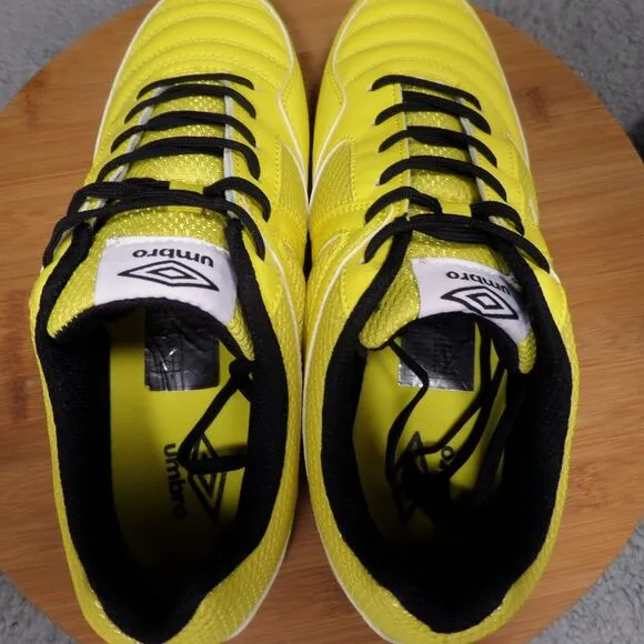Umbro Sala Ct Blazing Yellow and Black Soccer Cleats Men's Shoes Size 8.5