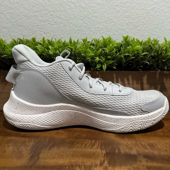 Under Armour Curry 3Z7 Basketball Shoes Gray White 3026622-102 Men’s Size 13