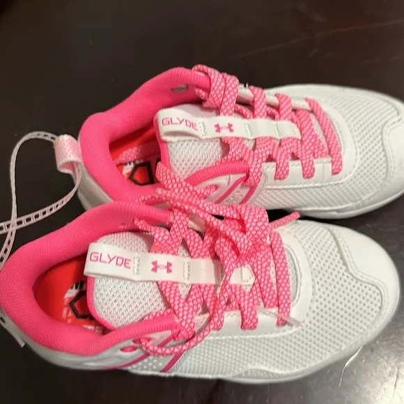 Under Armour Girl Soccer Shoes