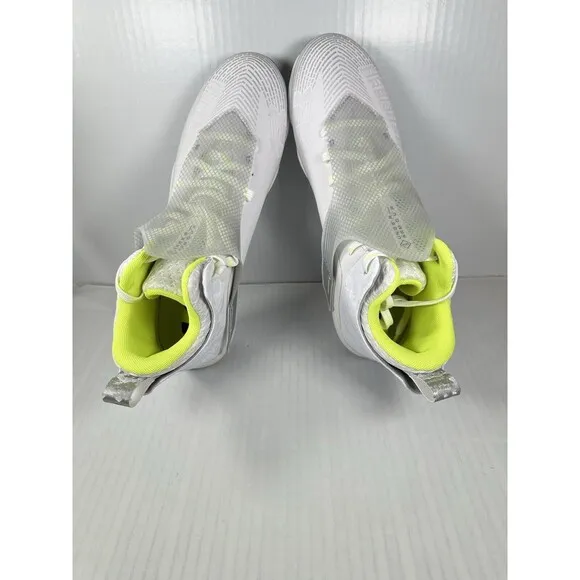 Under Armour Highlight Hammer D Football Cleats 3025086-100 Mens 11.5 White Volt