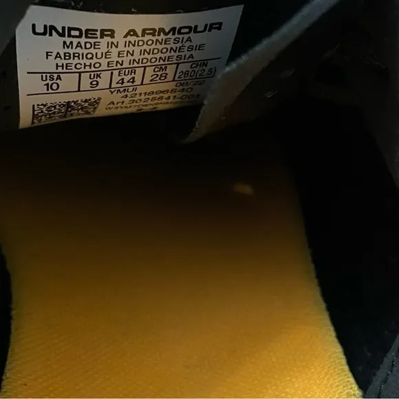 Under Armour Magnetico 2.0 Soccer Cleats‎