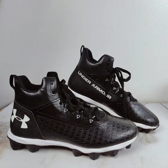 Under Armour Men's Hammer Mid Rm Football Lacrosse Shoes Cleats, Sz 9.5