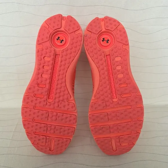 Under Armour Mens HOVR Phantom RN Bright Red Orange Knit Running Shoes Size 10.5