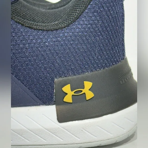 Under Armour Notre Dame Fighting Irish Train Shoes Men's Size 5.5 Women’s Size 7