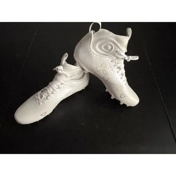 Under Armour Spotlight Lux MC 2.0 Football Cleats 3026480-100 Men's Sz 12.5 NEW