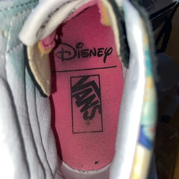 Van's Disney Princess’s Shoes Lace Up Sneakers Rare NWOB Size 6