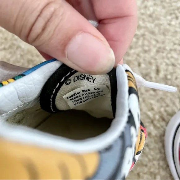 Vans Mickey &amp; Friends Sneakers