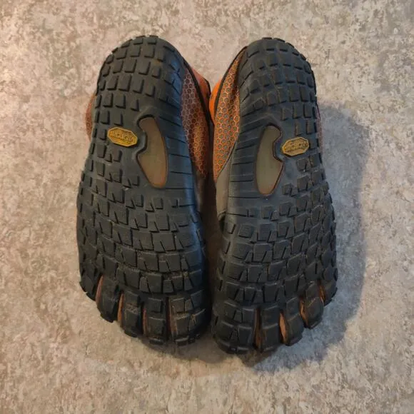 Vibram Five Fingers Mens Size EU 43 / US 9.5 Black / Orange Trail Hiking Shoes
